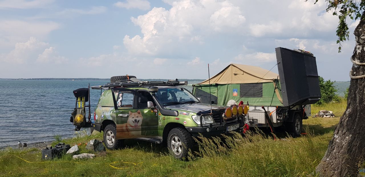 Susza a wyprawy samochodowe. MiÅoÅnicy podrÃ³Å¼y radzÄ jak pozyskiwaÄ i oszczÄdzaÄ wodÄ