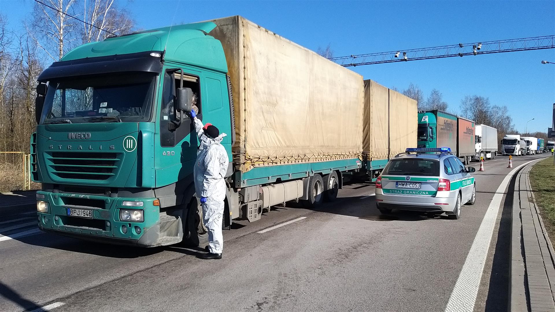 Koronawirus w transporcie. Jak radzÄ sobie polscy przewoÅºnicy?