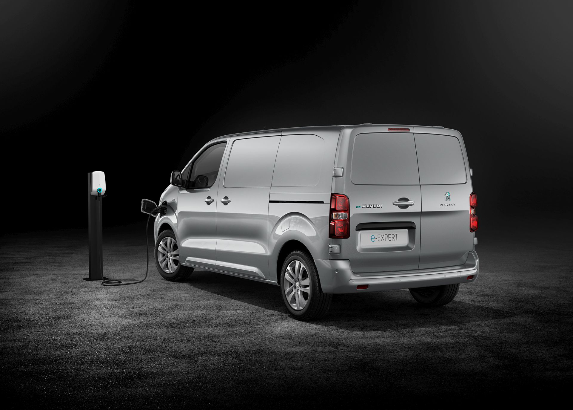 Nowy Peugeot e-Expert z zasiÄgiem do 330 km