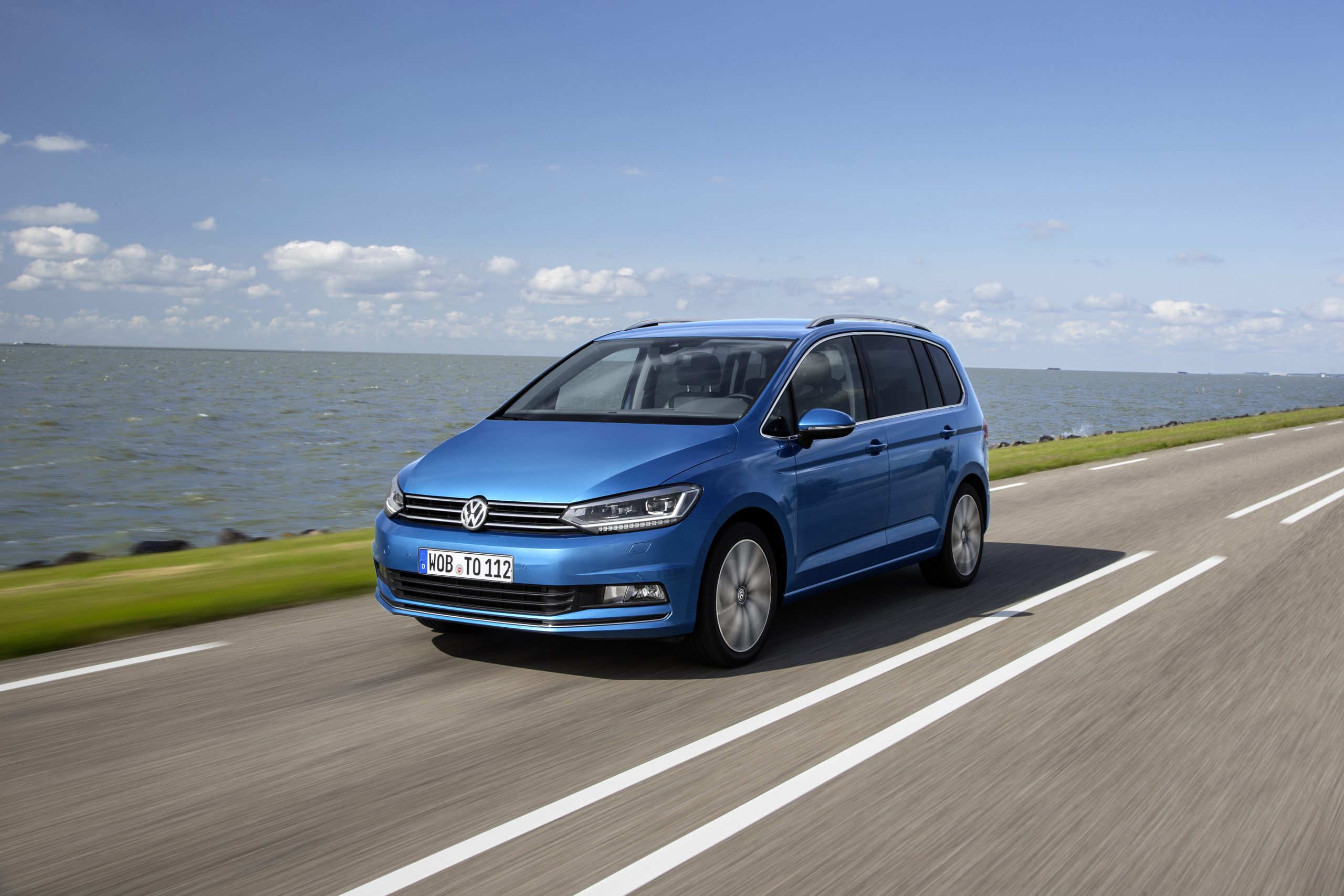 Nowy Volkswagen Touran cena i galeria Motocaina.pl