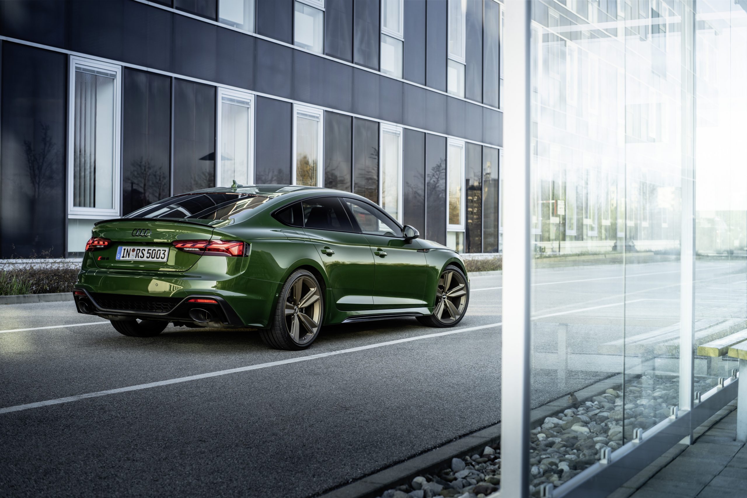 Audi RS 5 CoupÃ© i RS 5 Sportback - do setki w niecaÅe 4 sekundy