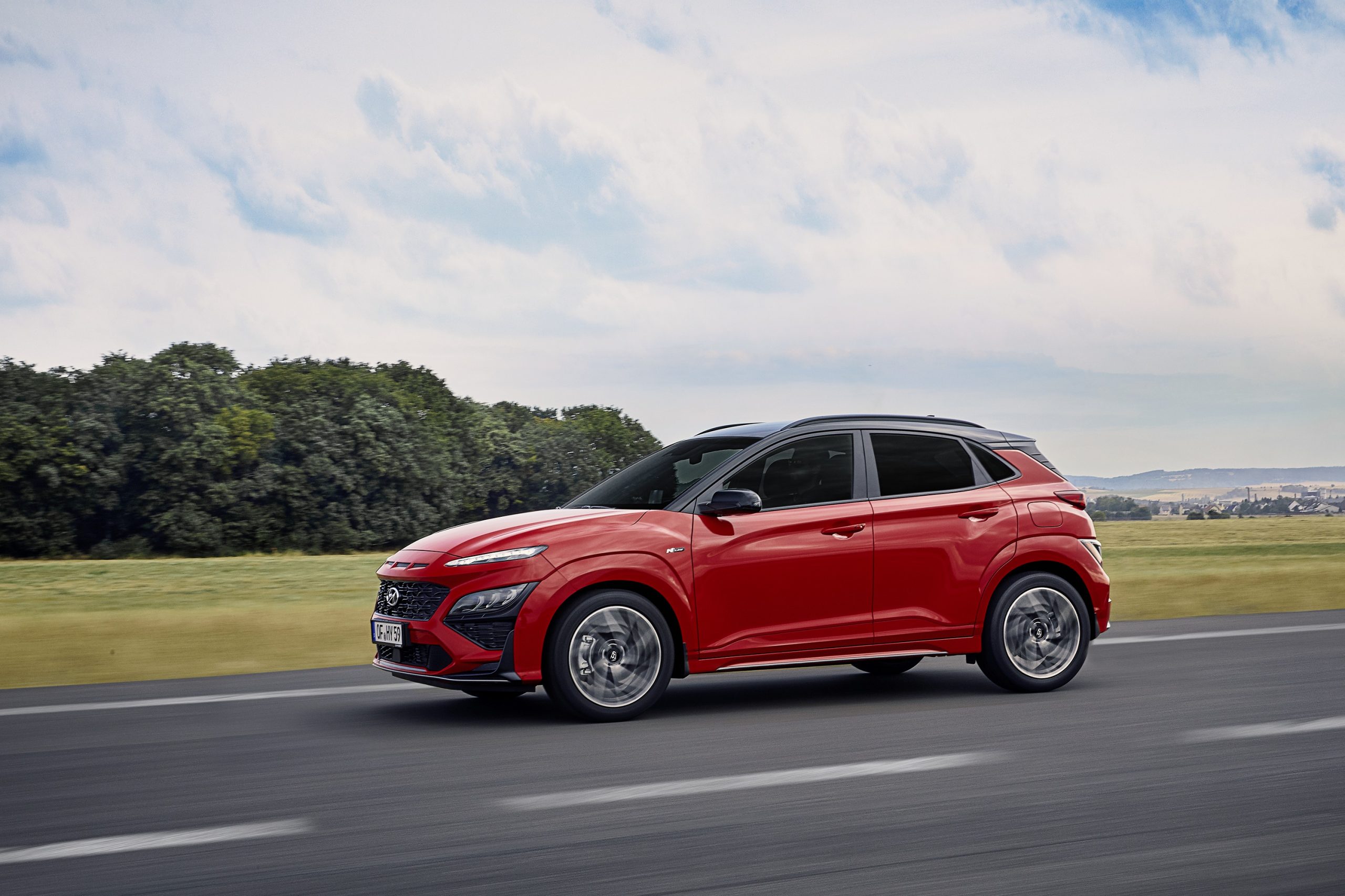 Nowy Hyundai Kona i całkowicie nowa Kona N Line zaprezentowane! SUV-y otrzymały szereg modernizacji i nowych funkcji