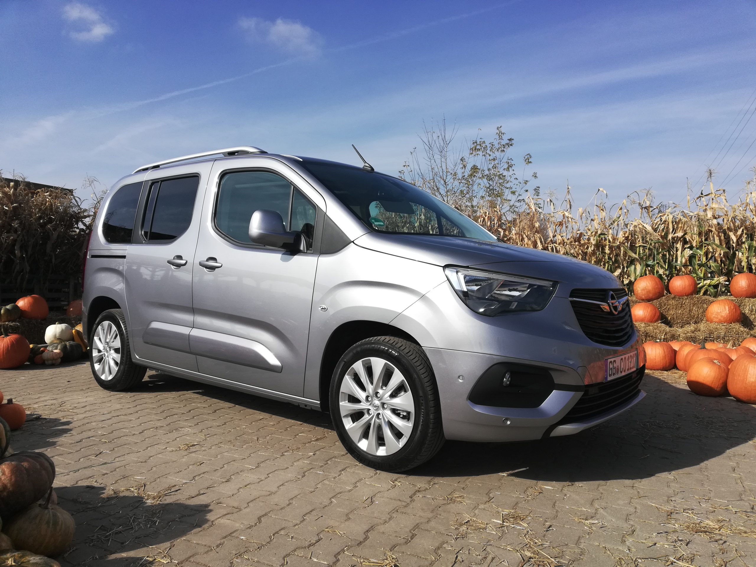 Opel Combo Life - ujÄcie z prawej strony