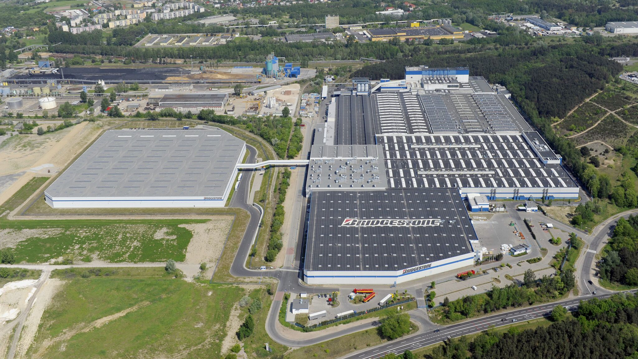 Bridgestone wznawia pracÄ w zakÅadach produkcyjnych. Fabryki w Polsce caÅy czas funkcjonujÄ