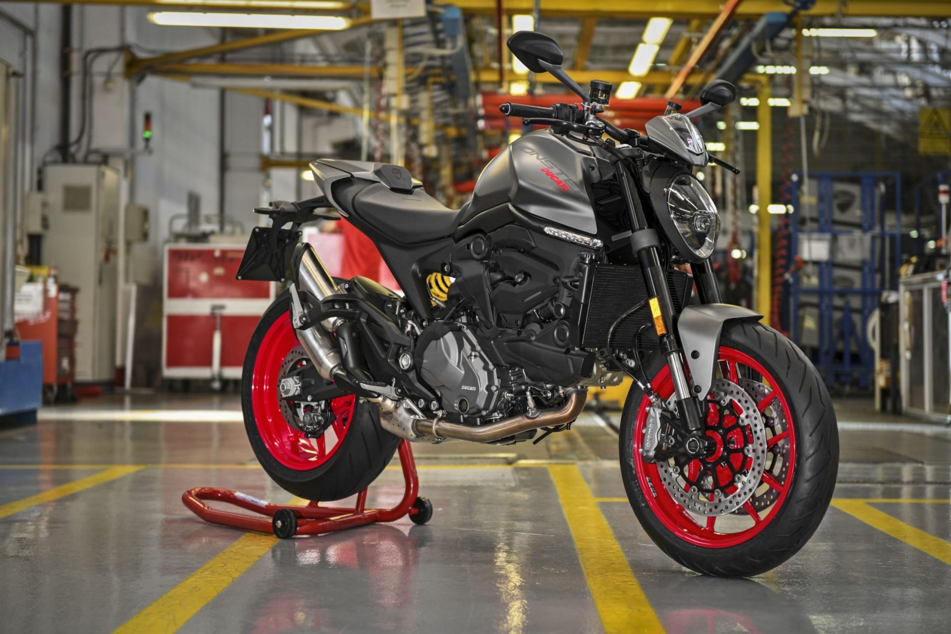 RuszyÅa produkcja Ducati Monster