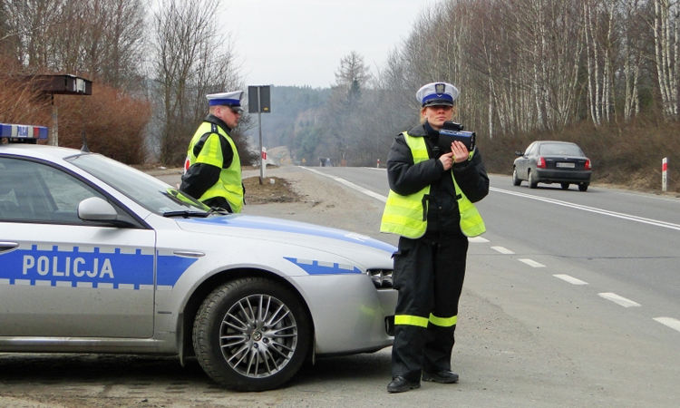 Nowe przepisy dla pieszych i kierowcÃ³w juÅ¼ od 1 czerwca. Co warto wiedzieÄ?