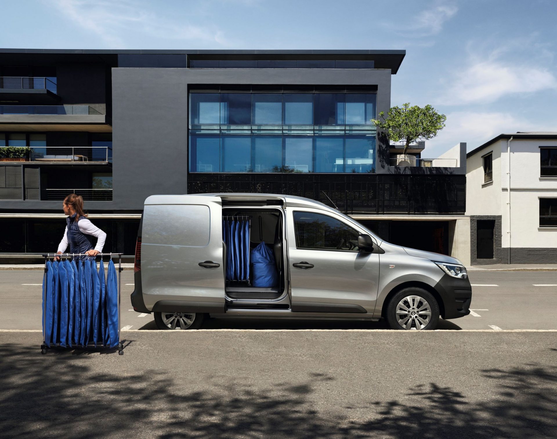 Renault Express Van juÅ¼ dostÄpny do zamawiania. Znamy cenÄ w Polsce!
