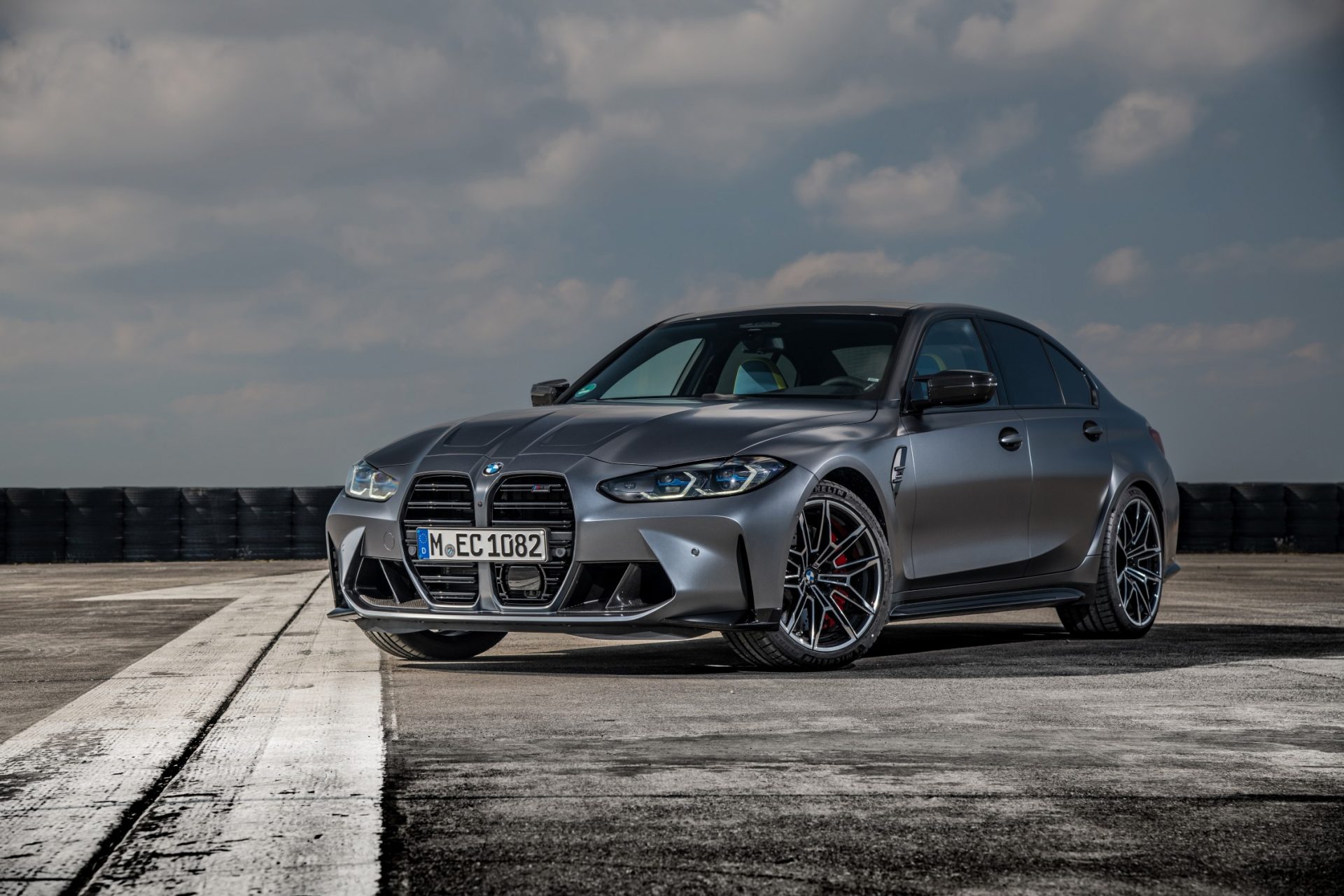 BMW M3 i M4 doczekaÅy siÄ premiery M xDrive.
