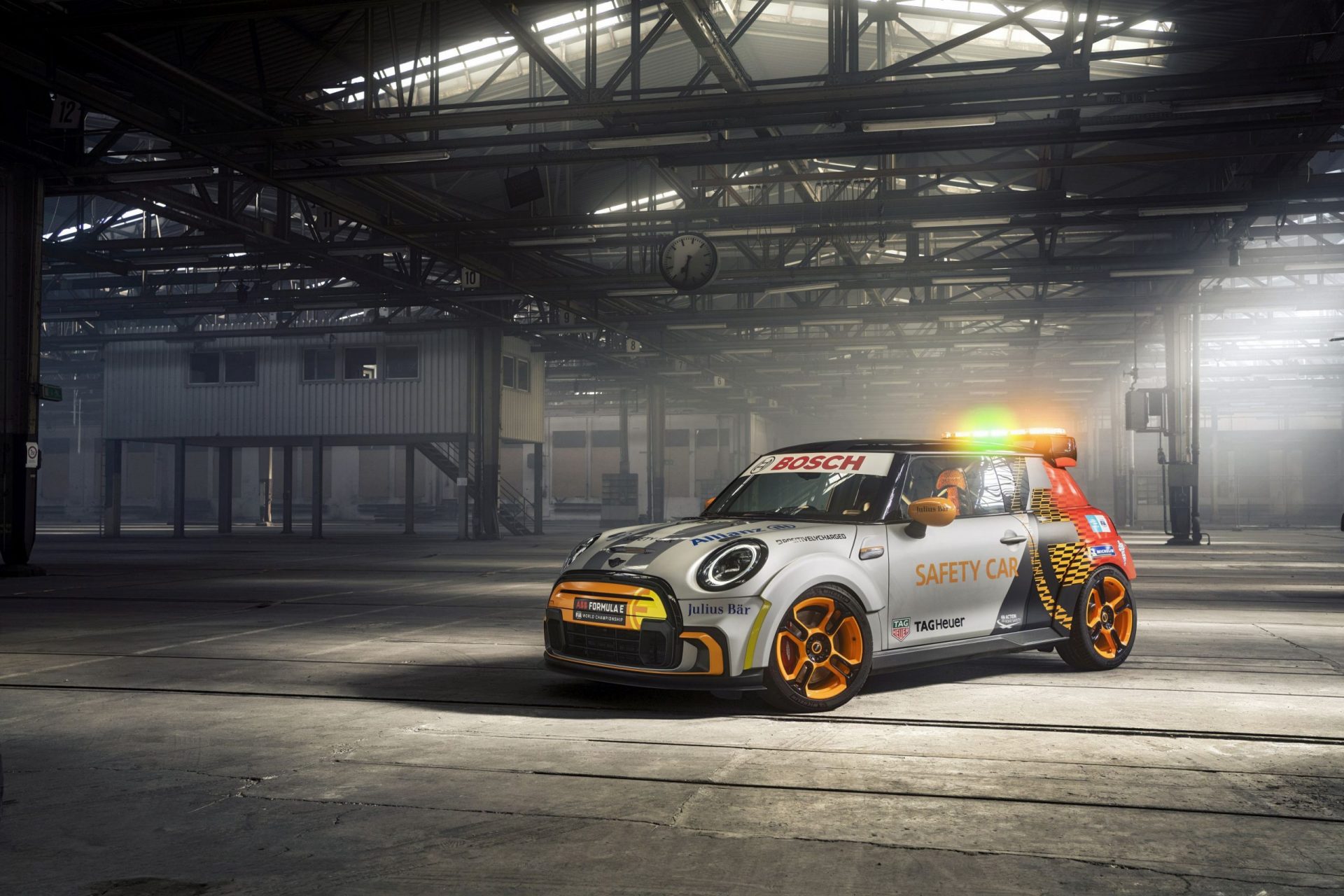 Mini Electric Pacesetter inspired by JCW
