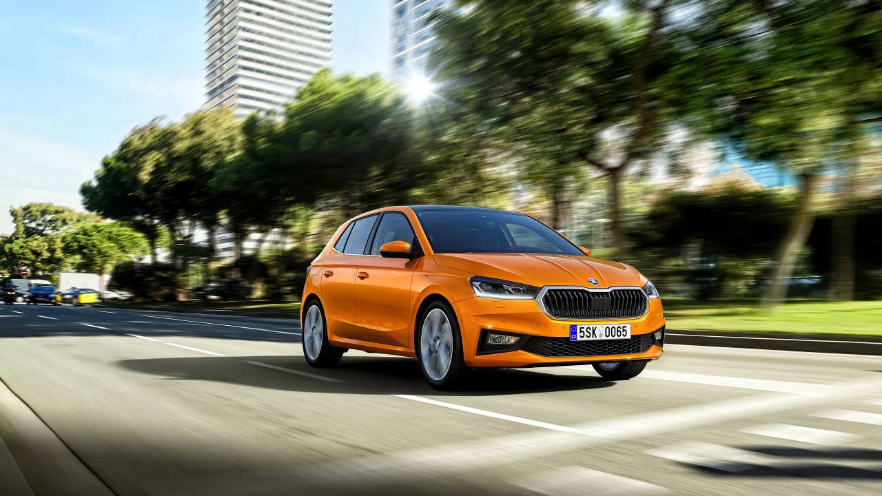 najtaÅsze nowe samochody 2023 - skoda fabia