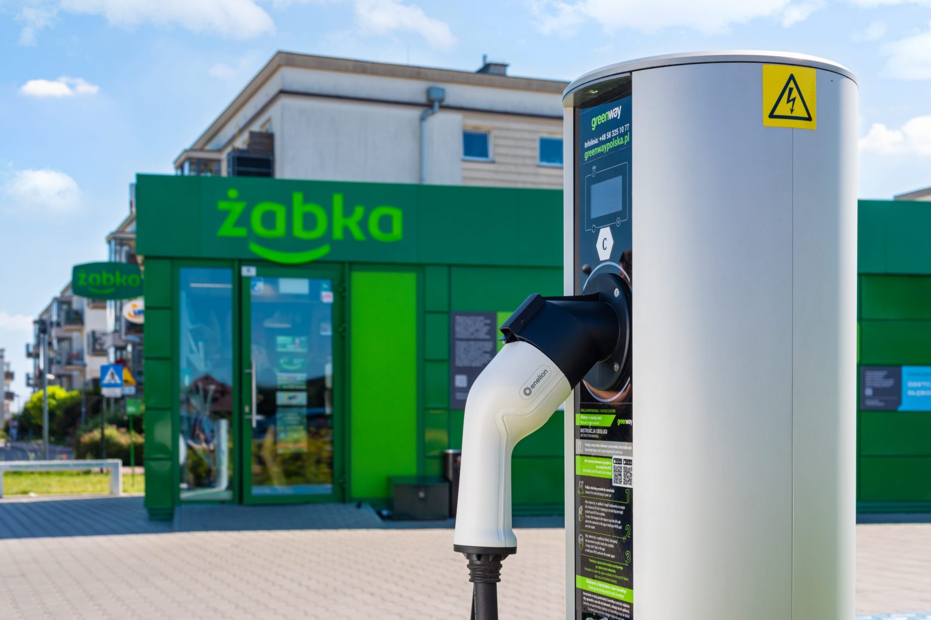 Åadowarka GreenWay w ekologicznym sklepie Å»abki