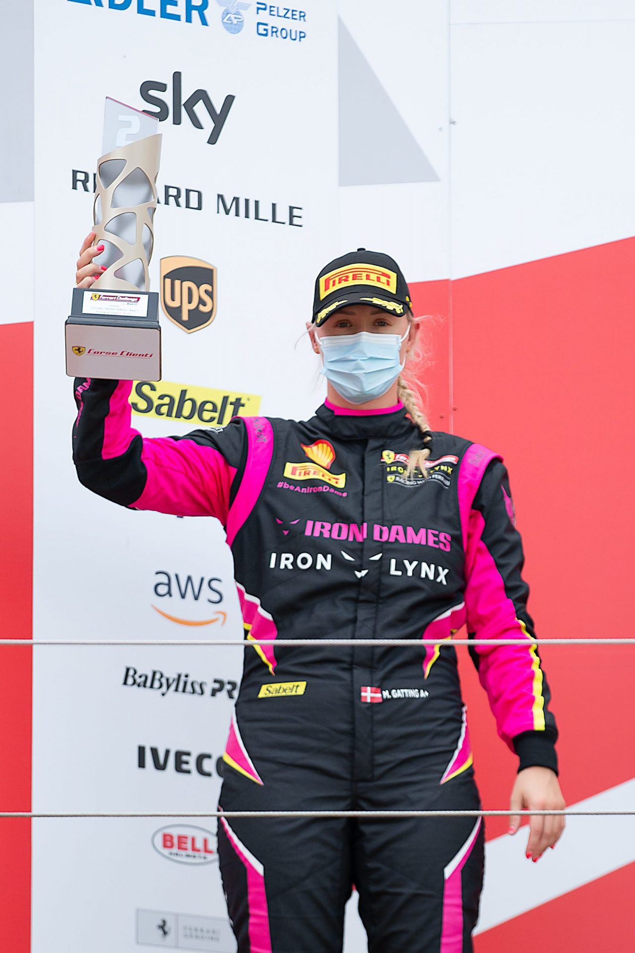 Michelle Gatting króluje w Ferrari Challenge