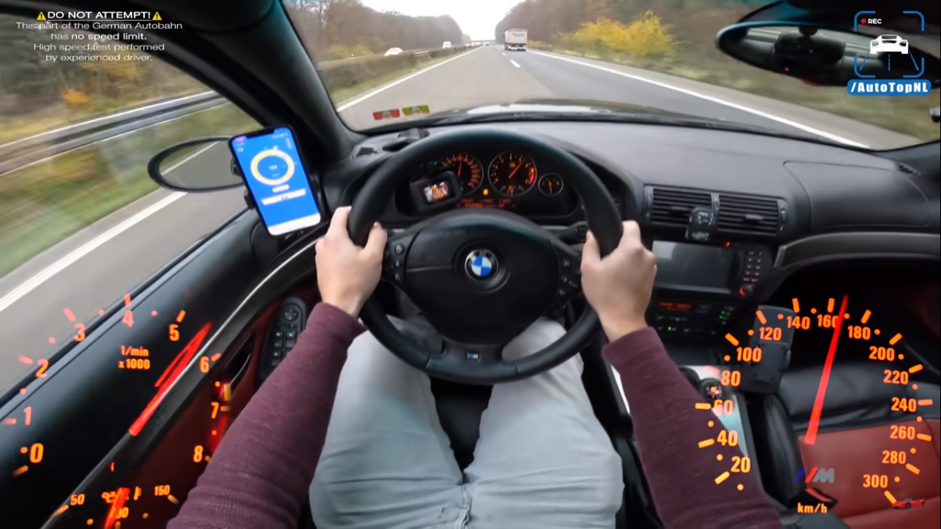 BMW M5 E39 po tuningu ma 600 KM, screen z serwisu YouTube / AutoTopNL
