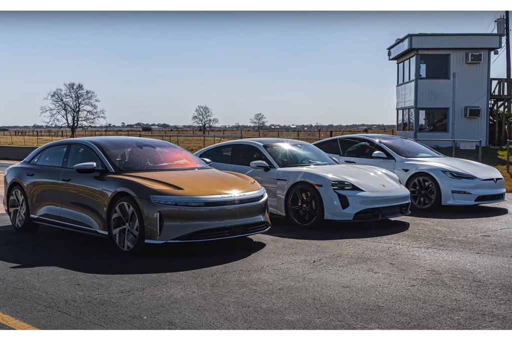 Tesla Model S Plaid, Lucid Air i Porsche Taycan Turbo S - porÃ³wnanie najszybszych, elektrycznych sedanÃ³w, screen z serwisu YouTube / DragTimes