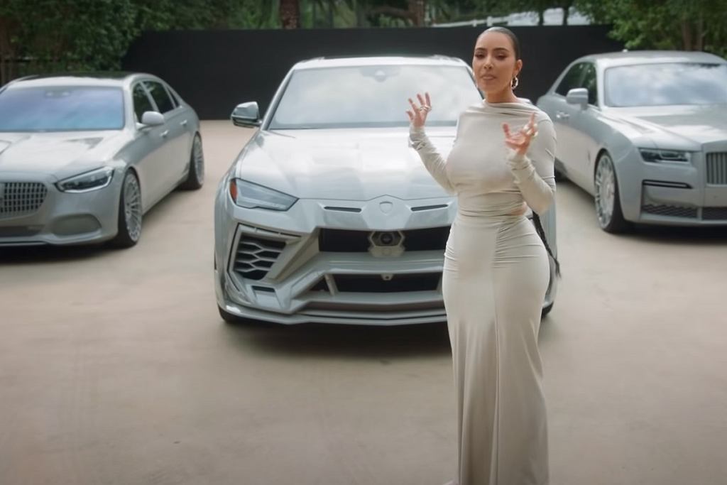 Kim Kardashian pokazaÅa swoje samochody