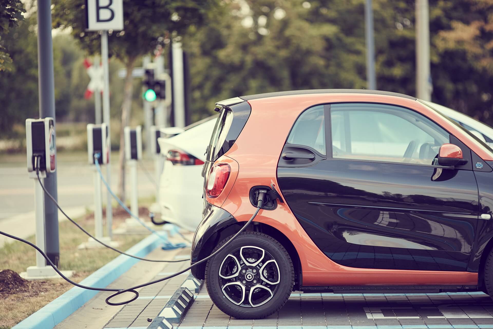 Åadowanie samochodu elektrycznego smart