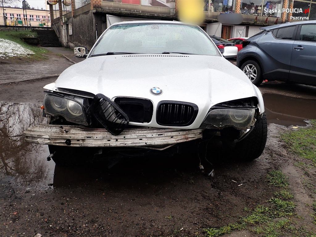 MÅody kierowca rozbiÅ BMW w Pszczynie, fot. Policja