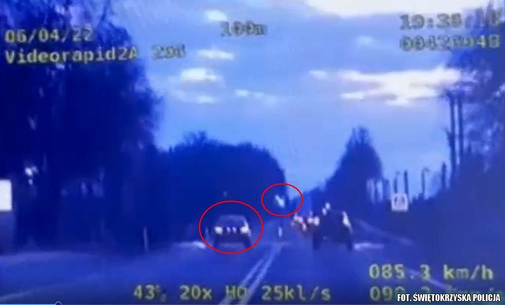 Brawura na drodze siÄ nie opÅaca. 19-latek dostaÅ 25 punktÃ³w karnych i wysoki mandat