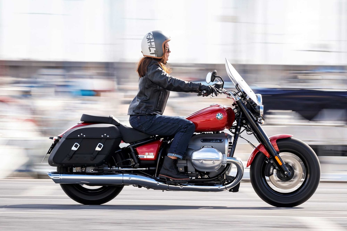 BMW R18