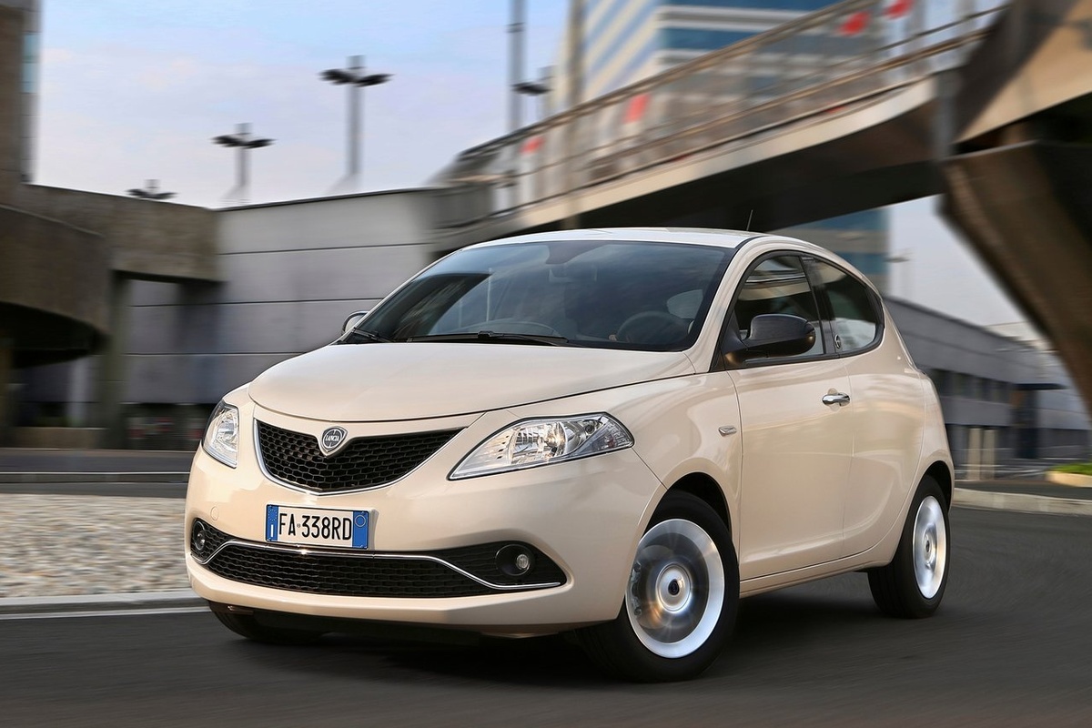 Lancia Ypsilon