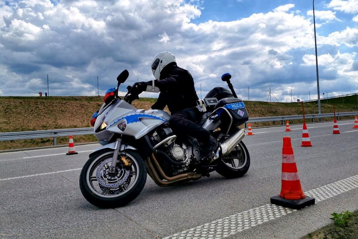 Policjanci na motocyklach - szkolenie