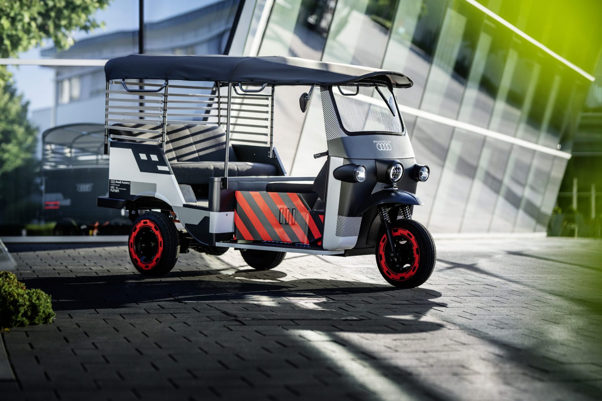 Z elektryka do rikszy. Tak wyglÄda drugie Å¼ycie akumulatorÃ³w wedÅug Audi, fot. materiaÅy prasowe / Audi