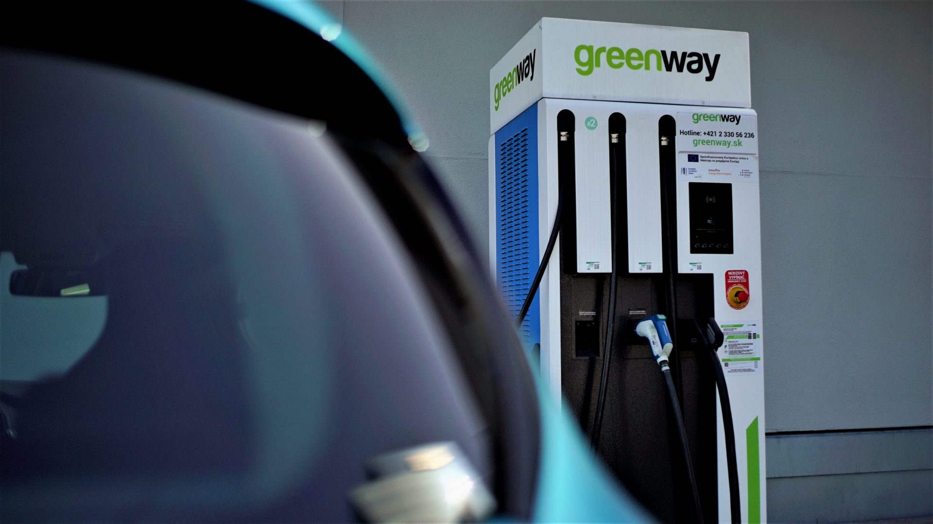Stacja Åadowania samochodÃ³w elektrycznych, fot. materiaÅy prasowe / GreenWay Polska