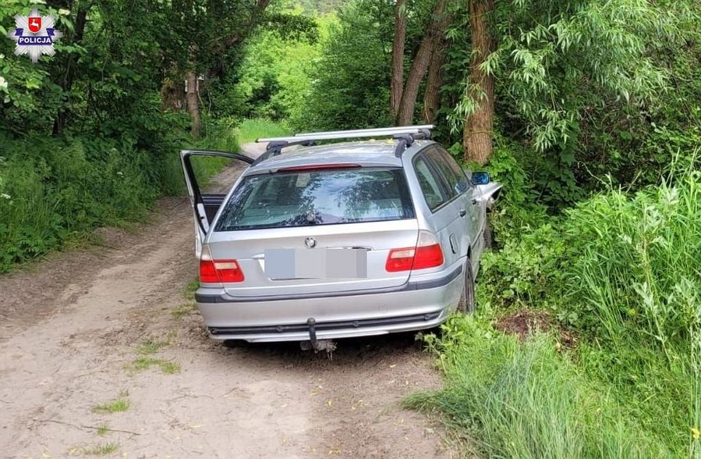 Kierowca rozbiÅ BMW i postanowiÅ okÅamaÄ policjantÃ³w