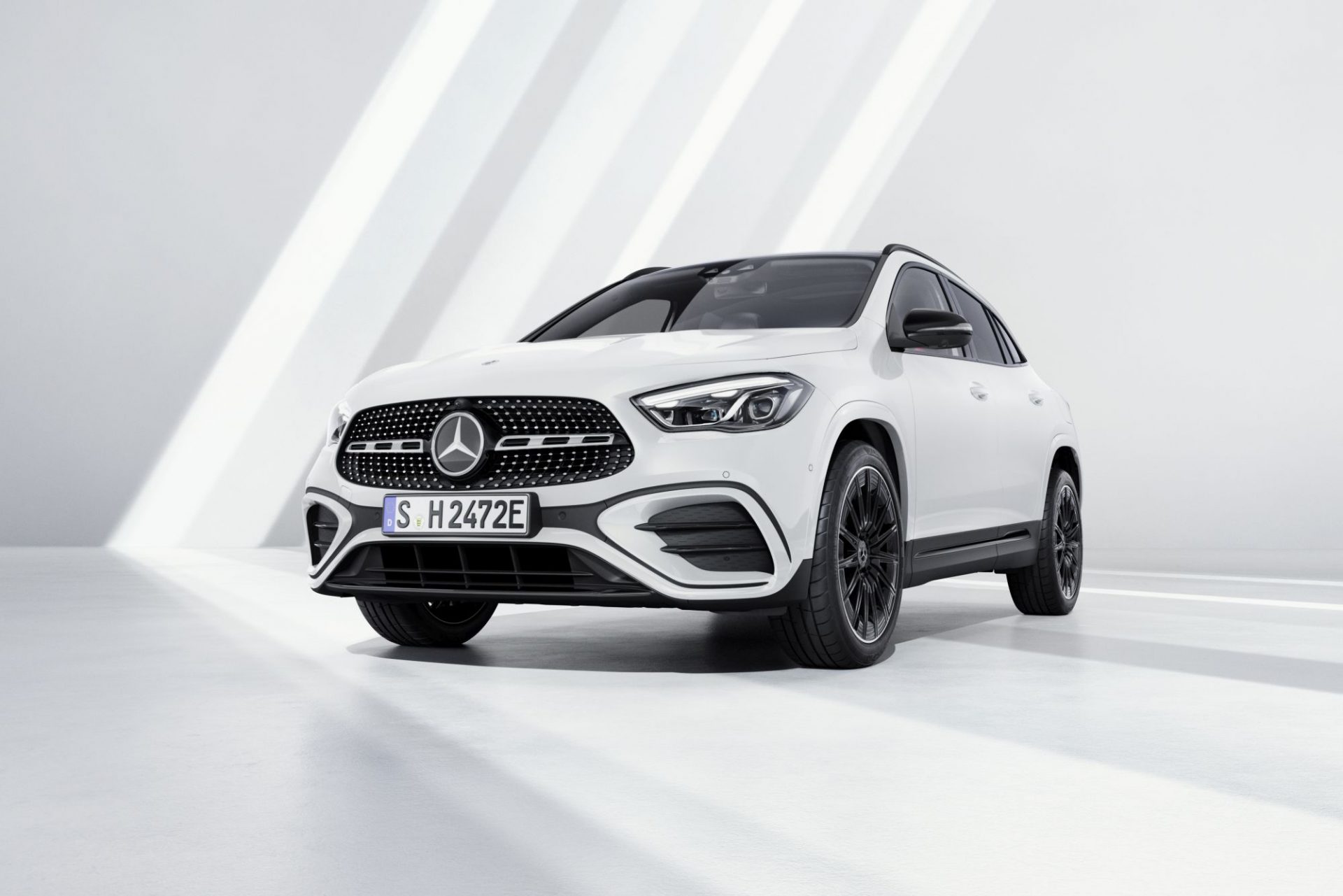 Nowy Mercedes GLA 2023 (fot. materiały prasowe producenta)