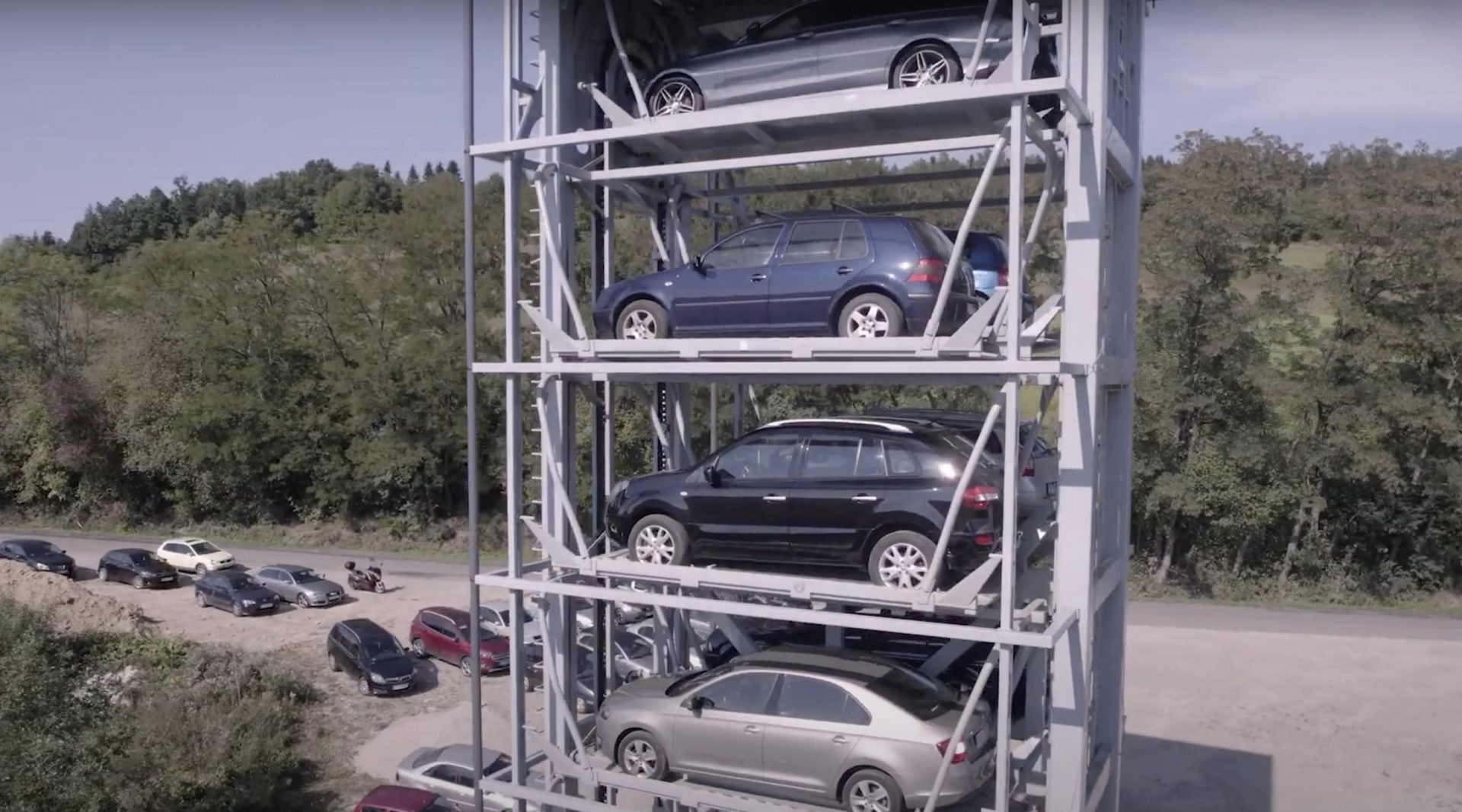 Pionowy parking w Katowicach
