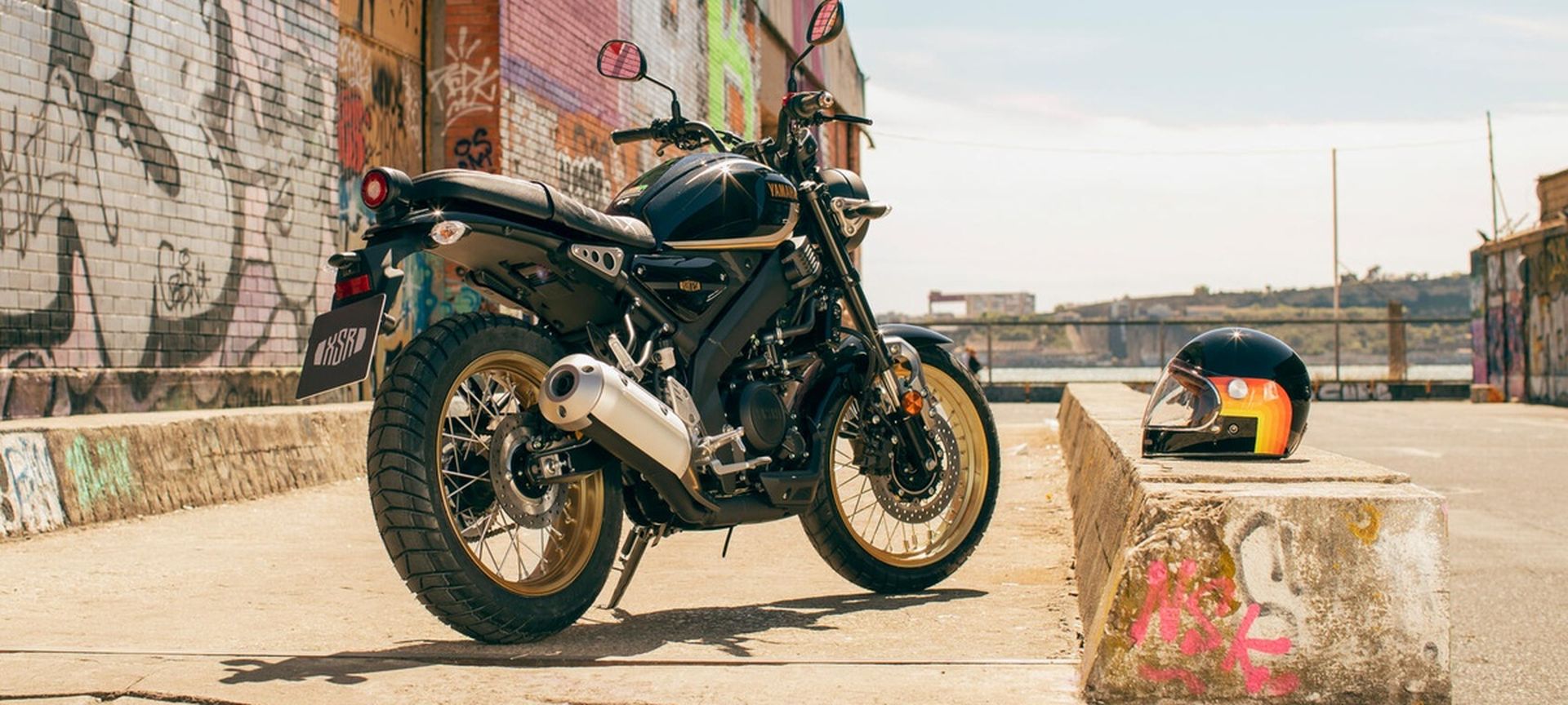 Motocykl w firmie: jak legalnie odliczyć VAT i koszty? Sprawdź, co mówią przepisy!